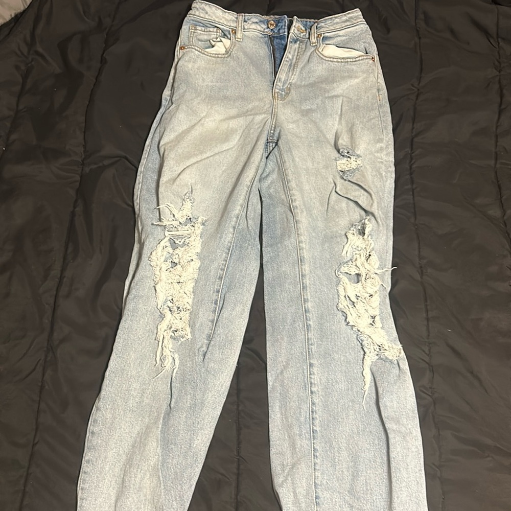 Wild Fable Ripped Mom Jeans Light Wash